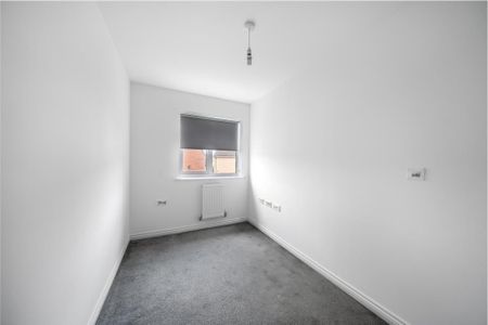 3 bedroom end of terrace house to rent - Photo 4