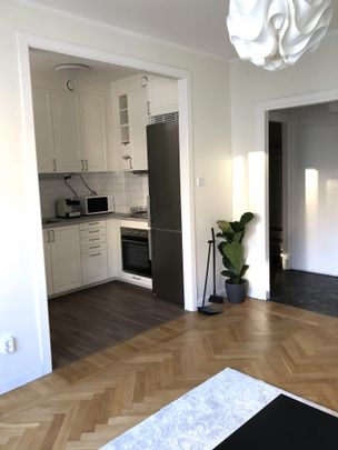 2 rum 37 kvm Gärdet Stockholm - Photo 1