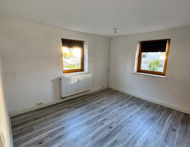 3 Zimmer EG Wohnung mit eigener Terasse - Foto 1