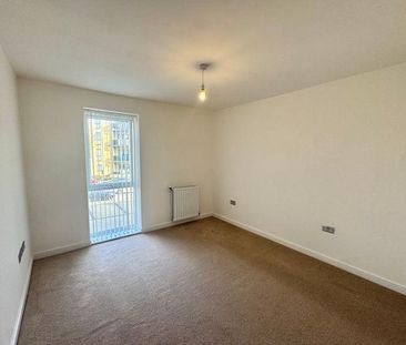 3 bedroom apartment to rent - Photo 2