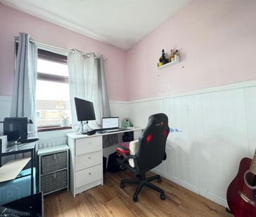 12 Ballyhenry Avenue, Glengormley, Newtownabbey, BT36 5AZ - Photo 4