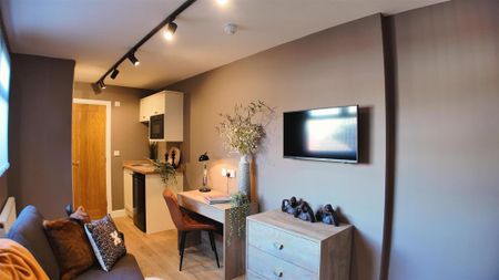 1 bedroom in a house share to rent - Photo 4