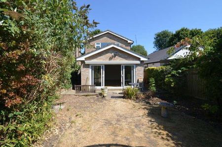 Old Farm Road East, Sidcup, DA15 - Photo 3