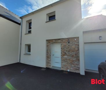 Location Maison 5 pièces 104m² MONTREUIL LE GAST 35520 - Photo 1