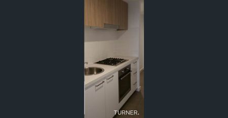 Modern one-bedroom Apartment in the heart of the Adelaide CBD - Photo 2