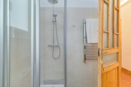 Carrer de Roger de Llúria, Barcelona, Catalonia 08009 - Foto 5