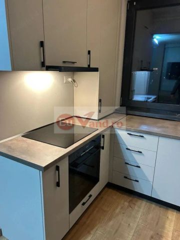 De inchiriat apart. 2 camere, cu loc de parcare, Complex Flamingo, 650 E - Photo 3