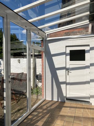 Gerenoveerd herenhuis met 5-6 slaapkamers in centrum Leuven - Photo 3