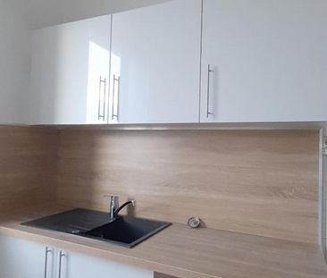 Location Appartement 1 pièce 37m² TOURS 37000 - Photo 2