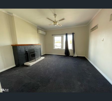 10 Elwick Road, Glenorchy, Tas 7010 - Photo 4