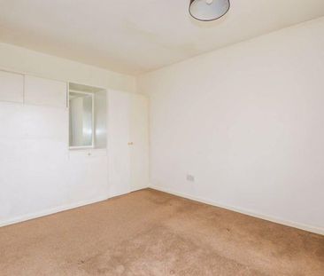 3 bedroom maisonette to rent - Photo 5