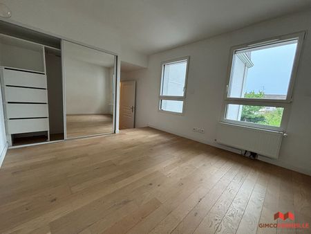 Location Appartement 3 pièces 78m² - Photo 4