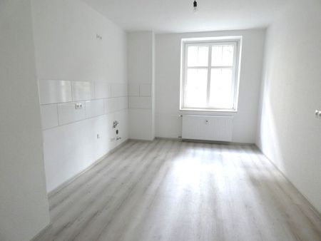 *** Modernisierte Altbauwohnung mit toller Wohnküche und Loggia zu vermieten *** - Photo 5