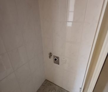 Sonnige, günstige Kleinwohnung mit Küchenblock, Badezimmer mit Dusc... - Photo 3