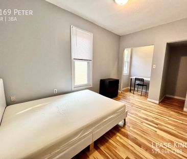 Furnished 6 Bed, 3 Bath, 2 Kitchens - Minutes from University of Wi... - Photo 4