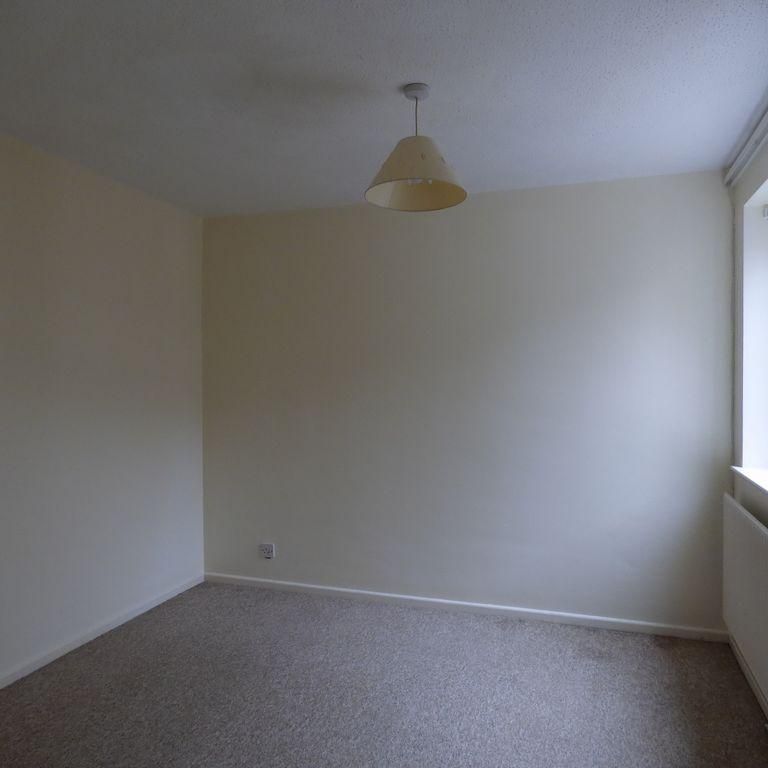 2 bedroom bungalow to rent - Photo 1