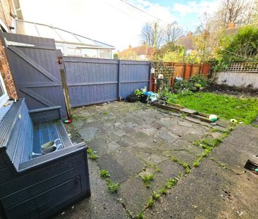 3 bedroom terraced house to rent - Photo 3