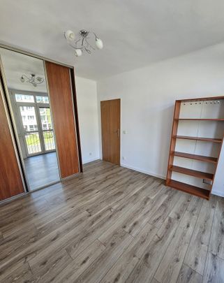 Trzy pokoje z balkonem widok na Katedrę ! - Photo 1