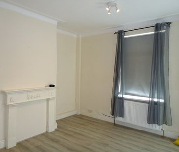 Woodview Terrace, Beeston, LS11 6LF - Photo 3