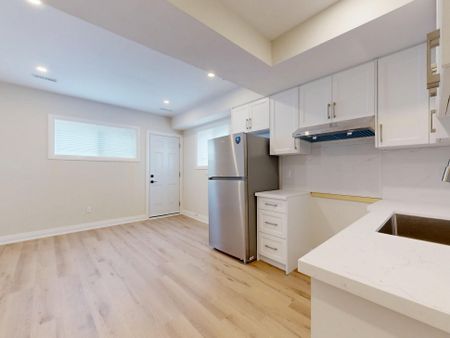 For Lease - 92 Lappin Avenue Unit# Lower, Toronto, Ontario - Photo 2