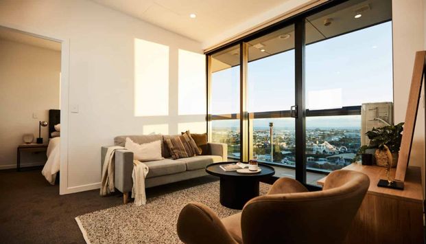 Well Presented 1-Bedroom Home in Manukau with Carpark - Photo 1