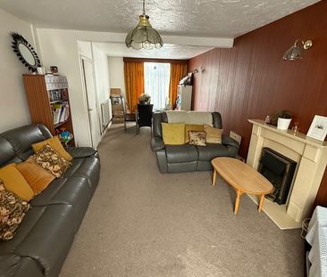 4 Bed Terraced House, Oldfield Road, CV5 - Photo 3