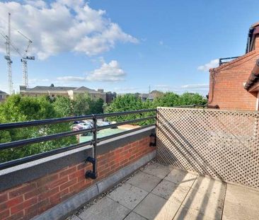 Romana Court, Sidney Road, Staines-upon-thames, Surrey, TW18 - Photo 5