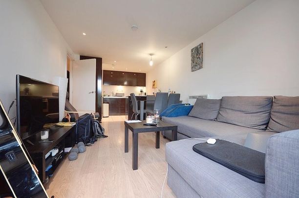 2 bedroom flat to rent - Photo 1