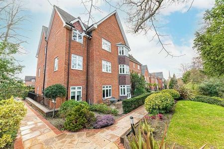 Imperial Court, Wokingham, RG41 - Photo 4