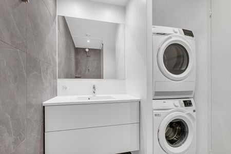 Lys og moderne 5-værelses lejlighed med fjordudsigt i Nørresundby - Photo 5