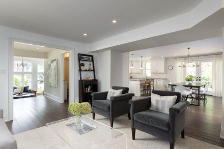 For Lease - 212 King Street, Oakville, Ontario - Photo 2