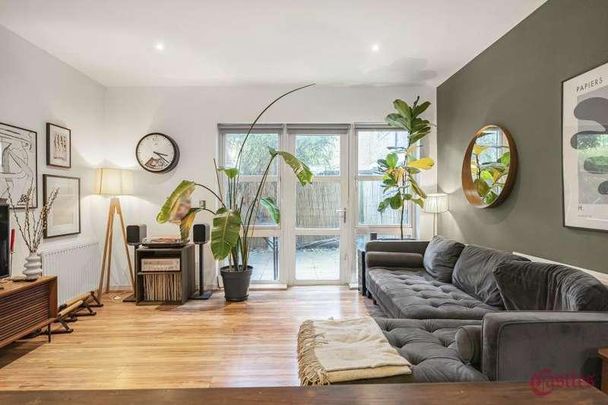 Reading Lane, Hackney, E8 - Photo 1