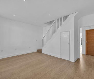 2 bedroom terraced house to rent - Photo 3