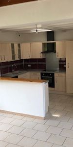 Location Maison 5 pièces 167m² - Photo 4