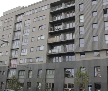 Appartement te huur in Schaarbeek voor € 1.000 met 1 slaapkamer - Foto 6