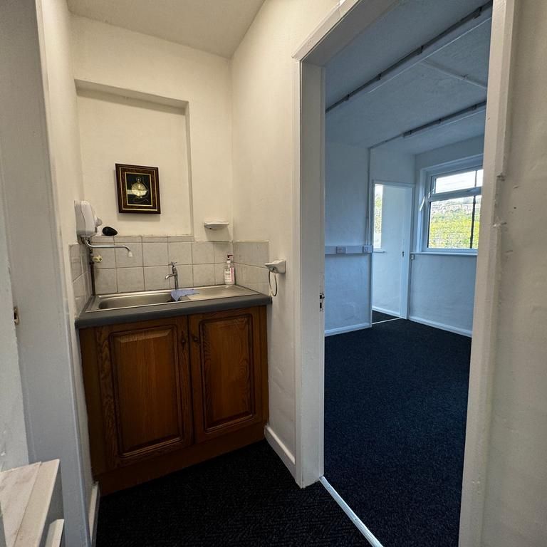 1 bedroom link detached house to rent - Photo 1