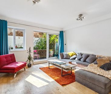 3 Bed Maisonette, Jamestown Road, NW1 - Photo 2