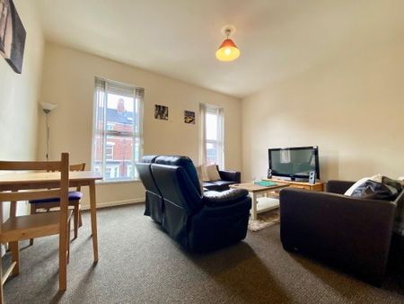 127 Agincourt Avenue, Belfast, BT7 1QD - Photo 2