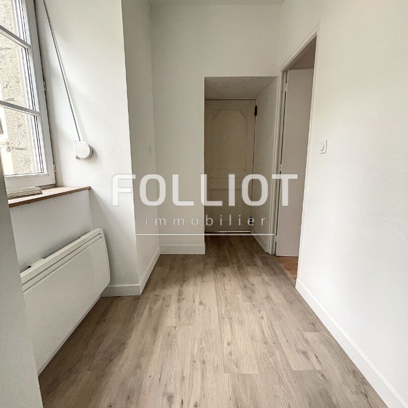 LOCATION d'un appartement F2 (35 m²) à DUCEY LES CHERIS - Photo 1