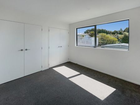 Mount Roskill - 2 Bedoom townhouse - Photo 3