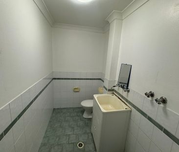 View Wednesday at 3pm - 3.15pm - Photo 6