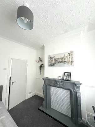 Room in a Shared House, Salford, M6 - Photo 1