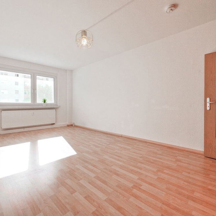 Max-Planck-Straße 22 - Photo 1