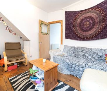 4 bedroom terraced house to rent - Photo 2