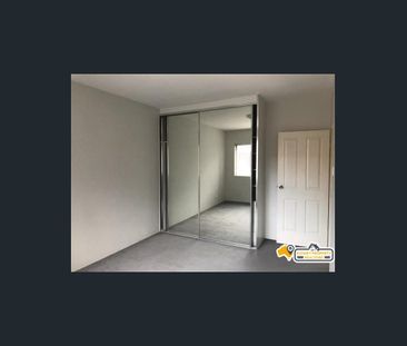 2 bedroom unit in Westmead - Photo 2