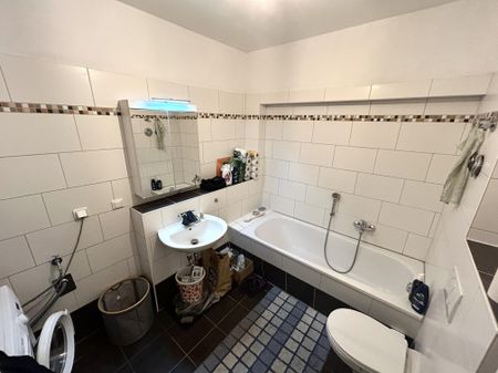 Gemütliches Wohnen mit Charme: 1-Raum-Wohnung in Magdeburg mit Terrasse! - Photo 3