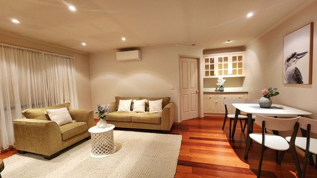 Cranbourne North - Photo 1