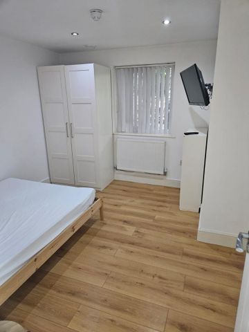 7 bedroom house share to rent - Photo 2