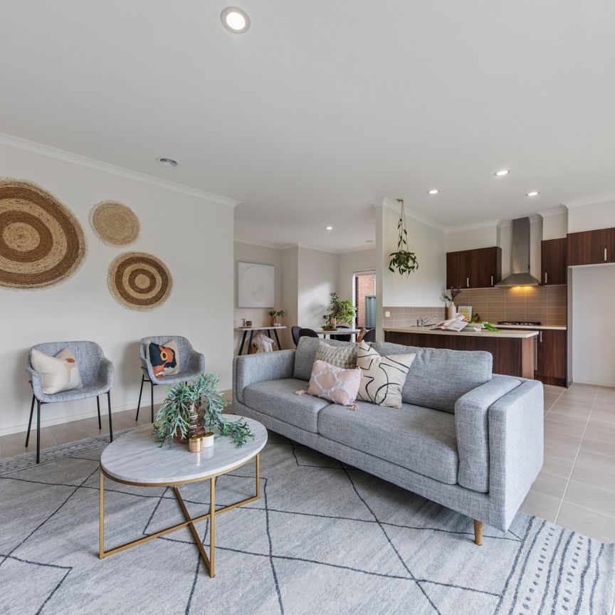 WELCOME HOME - DEVONIA PARK! - Photo 1