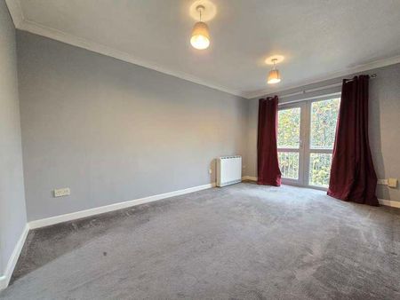 Millbrook Road East, Southampton, SO15 - Photo 3